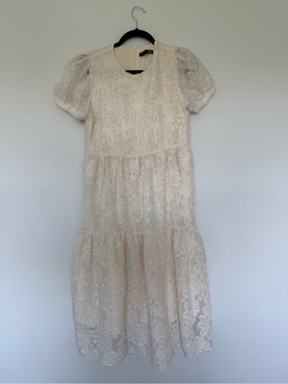 Ivory Lace Tiered Midi Dress with Puff Sleeves